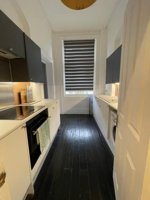 Elegant Studio In Central Hove - 5 Min Walk To Beach - 10 Min To 브라이턴 외부 사진
